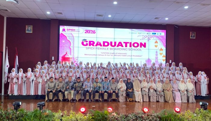 Dari Hafal 30 Juz hingga Lolos Kampus Impian, SPIDI Antar 72 Wisudawati Menuju Masa Depan Gemilang