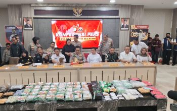 Pimpinan DPRD Yasir Machmud Hadiri Pengungkapan Kasus Narkoba Polda Sulsel