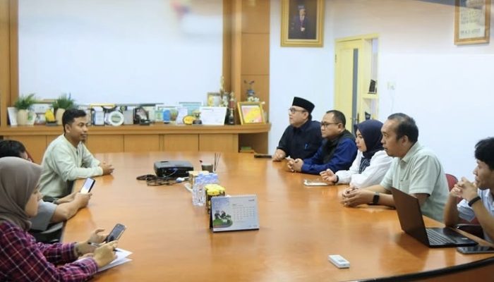 Meninjau Potensi Industri Rumput Laut, DPMPTSP Kota Makassar Perkuat Sinergi untuk Pertumbuhan Investasi Daerah