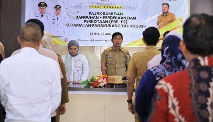 Camat Panakkukang Buka Pekan Panutan PBB-P2 2026, Dorong Kesadaran Warga Bayar Pajak Tepat Waktu