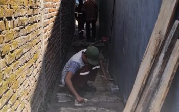 Dinas PU Makassar Pasang Paving Blok di Jl. Bangkala Raya, Tindak Lanjut Aduan Warga Melalui Lontara+
