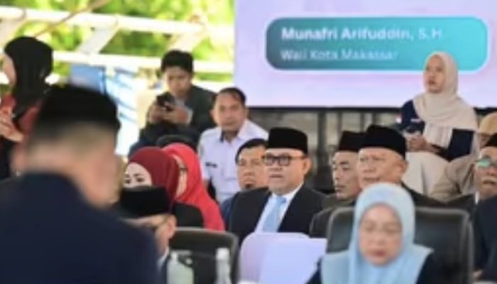 Kepala DPMPTSP Makassar Hadiri Pelantikan Kepala Sekolah SD dan SMP, Dukung Peningkatan Mutu Pendidikan