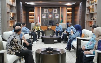 Didampingi Kadisprin dan DPMPTSP Makassar, Walkot Munafri Terima Audiens Pengurus APINDO