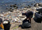 Kecamatan Ujung Pandang Gerak Cepat Angkut Sampah, Kini Pesisir Pantai Losari Kembali Bersih
