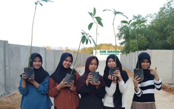 Belajar Investasi Masa Depan, Murid RHIIBS Tanam 3 Pohon Per Orang