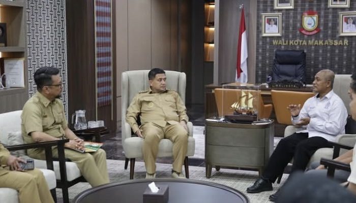 Dampingi Wali Kota Terima BPJPH, Kadis Koperasi dan UKM Makassar Perkuat Sinergi Percepatan Sertifikasi Halal UMKM