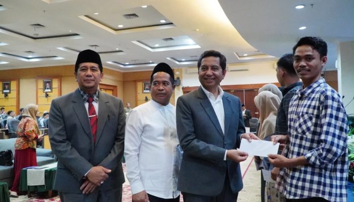 UPZ UIN Alauddin Makassar Salurkan Bantuan UKT kepada 126 Mahasiswa