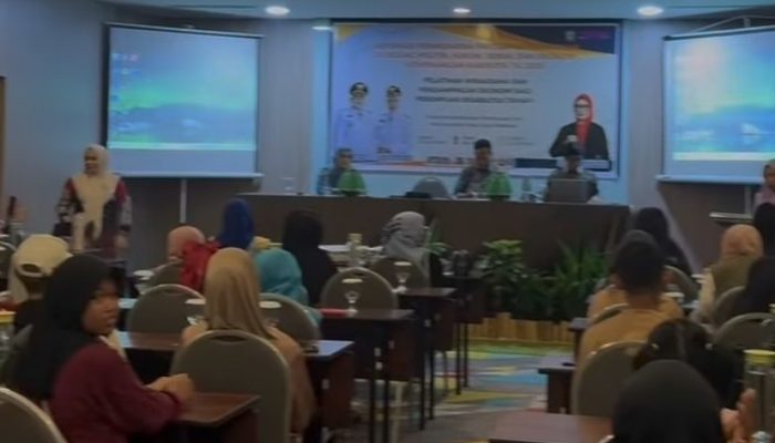 DPPPA Makassar Gelar Pelatihan Wirausaha bagi Perempuan Disabilitas untuk Perkuat Kemandirian Ekonomi
