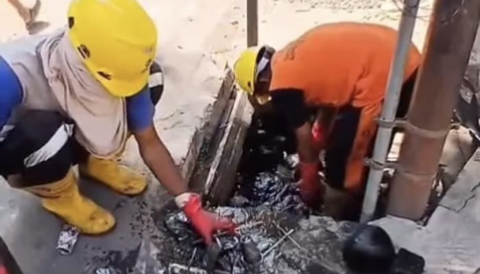 Respons Aduan Warga, DPU Makassar Normalisasi Saluran Drainase di Tinumbu Lorong 165 C