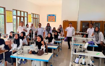 Disdik Sinjai Dorong Keterampilan Kerja Masyarakat melalui Tailor Made Training