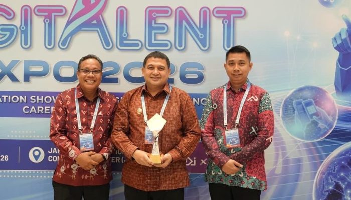 Transformasi Layanan Digital Pemkot Makassar Berbuah Predikat Kota TP2DD Terbaik