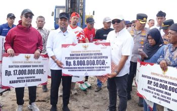Gubernur Andi Sudirman Serahkan Bantuan Rp8 Miliar untuk Masjid Terapung Pantai Merpati Bulukumba