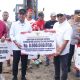 Gubernur Andi Sudirman Serahkan Bantuan Rp8 Miliar untuk Masjid Terapung Pantai Merpati Bulukumba
