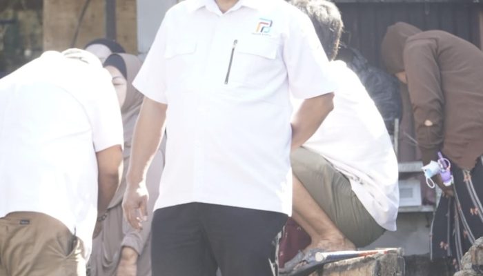 Api Lalap Pasar Pabaeng-baeng Barat, Perumda Pasar Bergerak Cepat