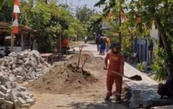 Dinas PU Makassar Tindak Lanjuti Aduan Warga, Paving Blok Dipasang di Jl. BTP Blok AF