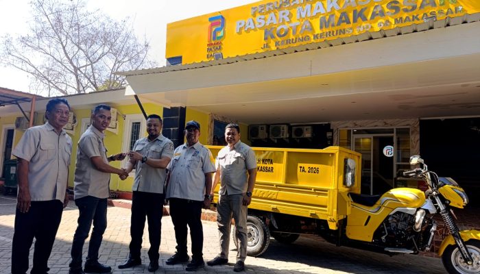 Pasar Senggol Makassar Dapat Armada Baru, Petugas Kebersihan Kini Lebih Mudah Angkut Sampah