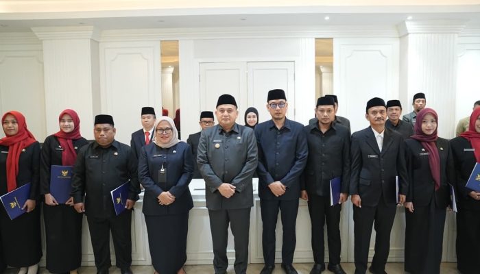 Lantik Pejabat Fungsional, Wali kota Appi Tekankan Pelayanan Publik Tak Boleh Sekadar Seremonial