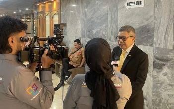 Taufan Pawe: Kita Tunggu Nyali Ombudsman di Daerah Awasi Pelayanan Publik