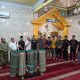 Jumat Berbagi, Garuda Hitam dan Polsek Ujung Tanah Salurkan Karpet untuk Masjid Nurul Jamaah