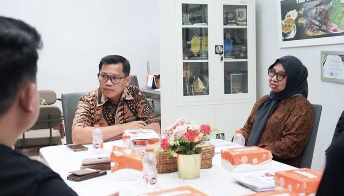 Dispar Makassar Jajaki Kolaborasi dengan RedDoorz untuk Perkuat Promosi Pariwisata