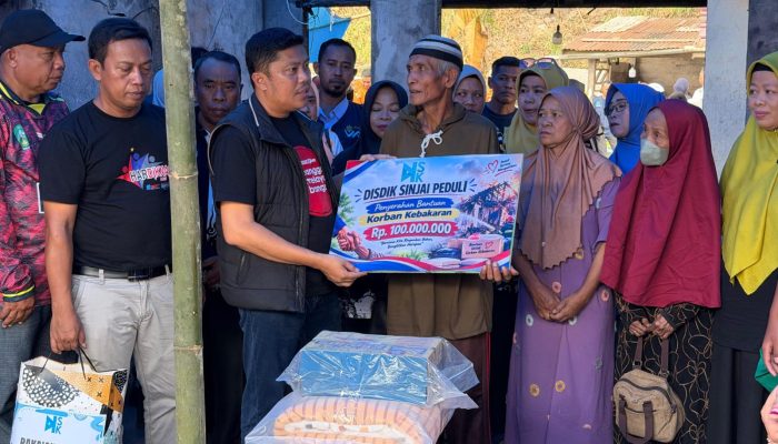 Gerakan Solidaritas Pendidikan: Disdik Salurkan Rp100 Juta untuk Korban Kebakaran di Sinjai Barat