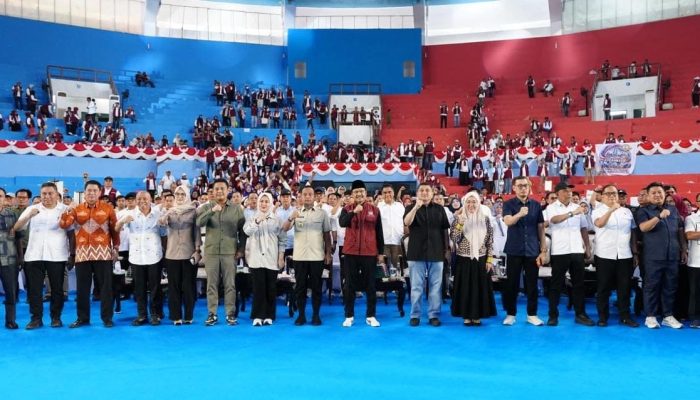 Wali Kota Munafri Dampingi Mensos RI Luncurkan Gerakan Peduli Tetangga di Makassar